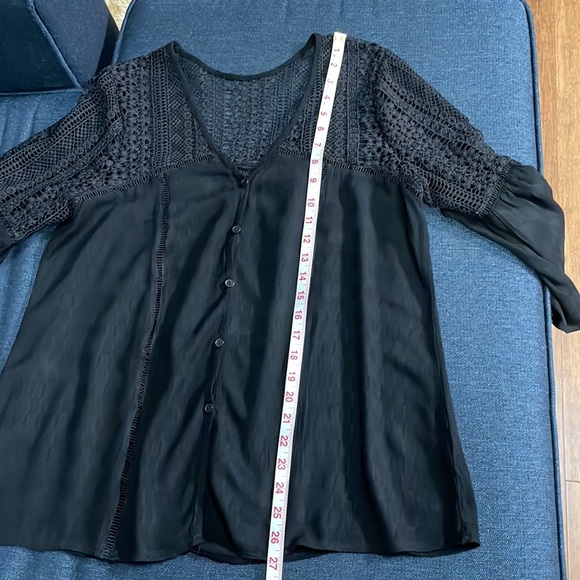 BOHO V-NECK LACE CROCHET BUTTON DOWN FLOWY BELL SLEEVE BLACK BLOUSE - Picture 11 of 12